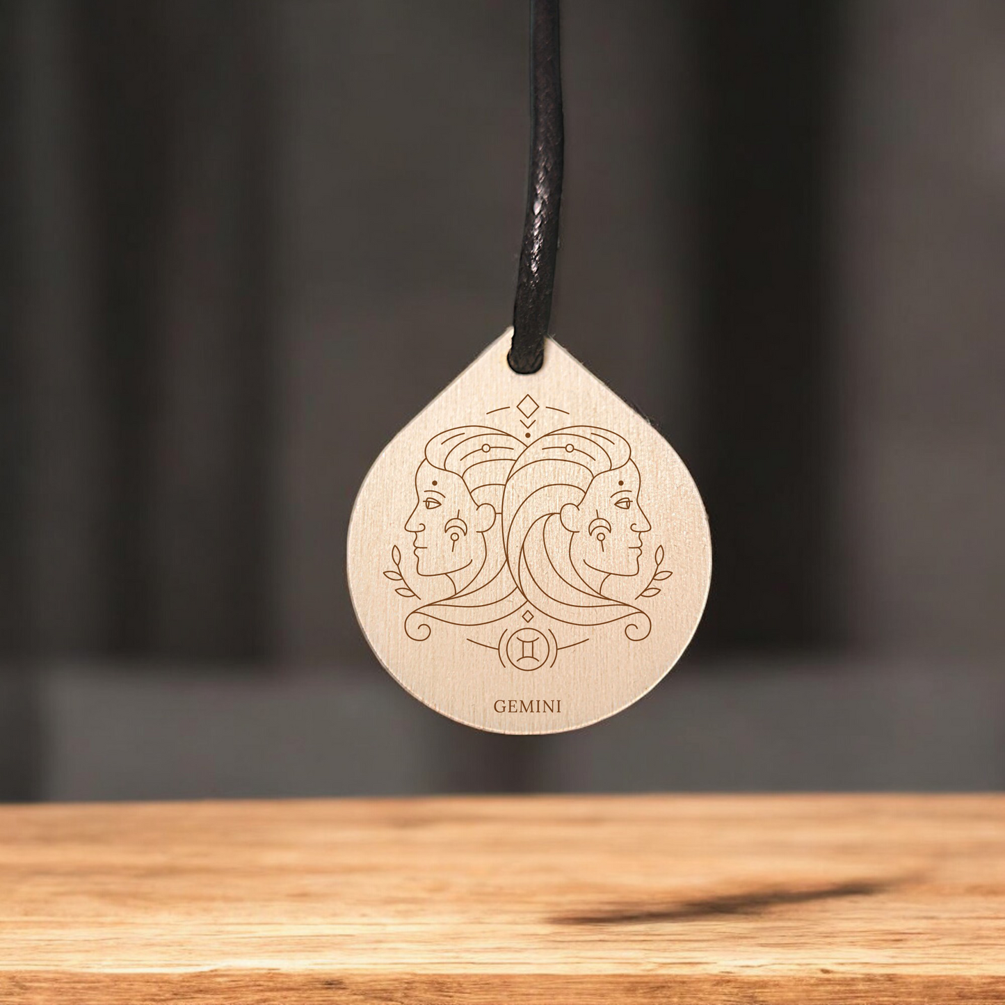 Sternzeichen Holzanhänger – Schlüsselanhänger